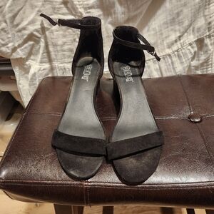 Brash Elegant Black Ankle Strap Heels